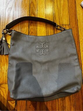 Vintage Tory Burch Gray Pebbled Leather Shoulder Hobo with Tassel